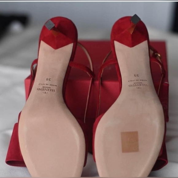Brand new authentic Valentino red sandals - Picture 2 of 5